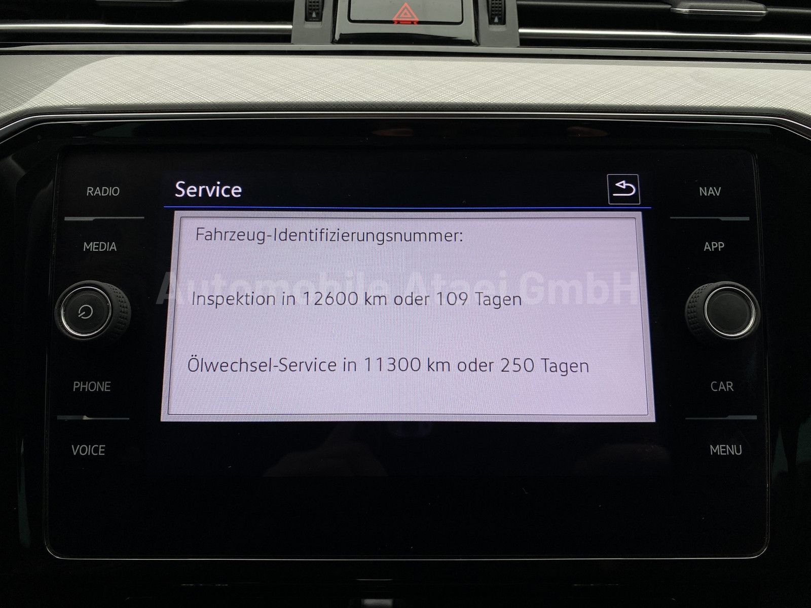 Fahrzeugabbildung Volkswagen Passat Variant Business *Taxi* TAXAMETER 7908