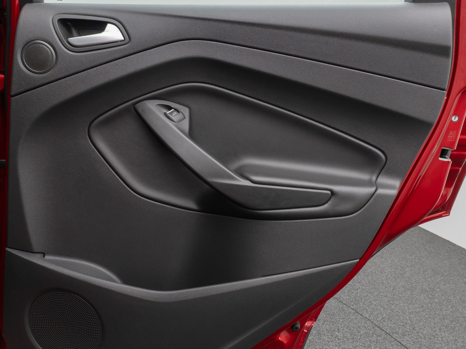 Fahrzeugabbildung Ford Kuga Titanium Navigation Kamera Sitzhzg Tempomat