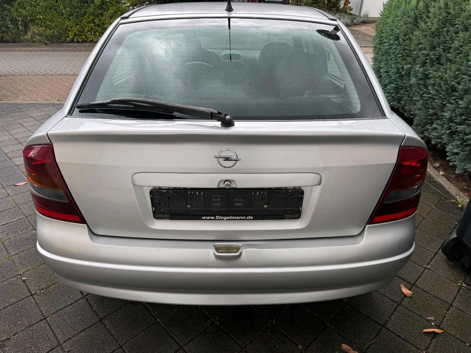 Opel Astra 2004 — photo 5