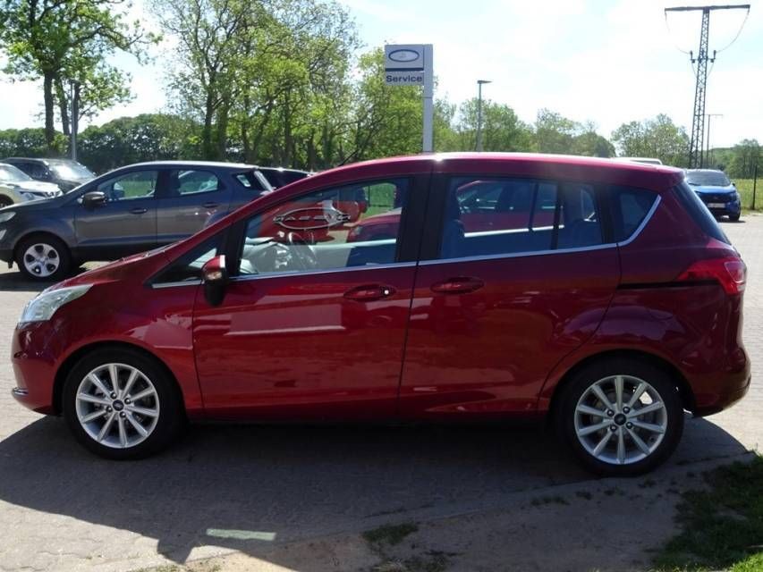 Fahrzeugabbildung Ford B-MAX  1.6 Aut. Titanium