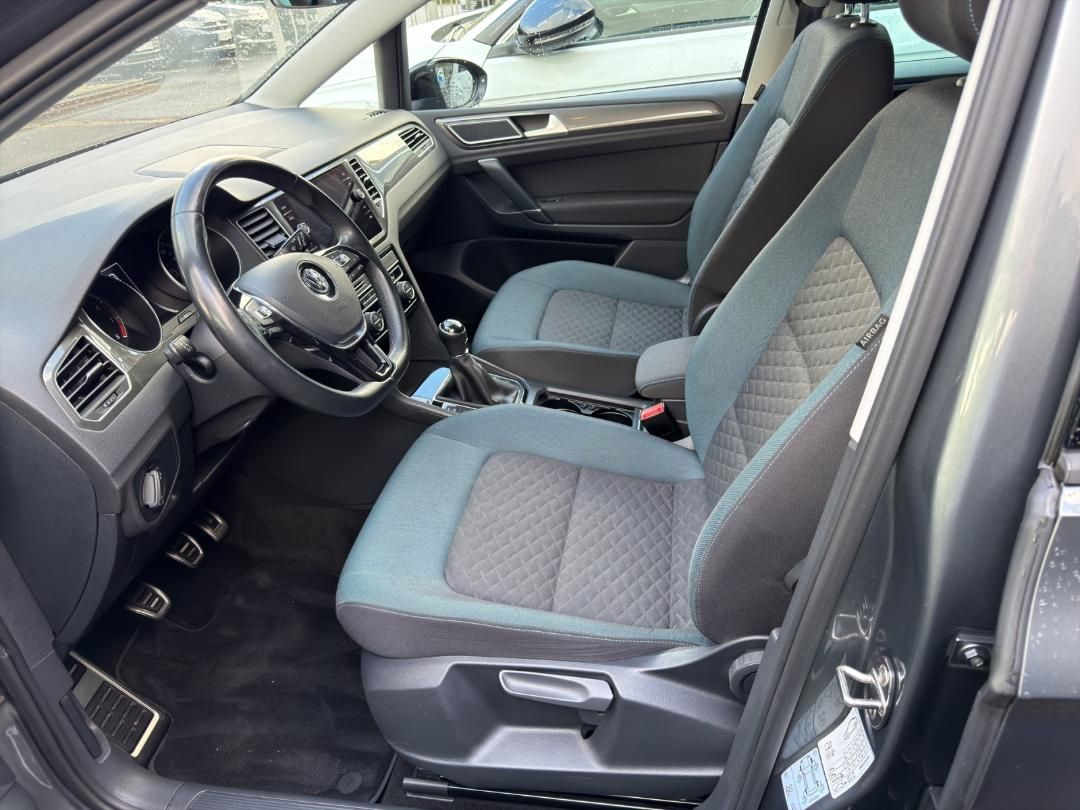 Fahrzeugabbildung Volkswagen Golf Sportsvan IQ.DRIVE IQ-DRIVE 1.5 TSI,ACC,SH,