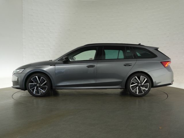 Octavia COMBI SPORTLINE TSI DSG+AHK+NAVI+360 GRA