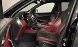 Jaguar F-Pace F-PACE SVR AWD LED/Pano/360/HUD/Merdian - Jaguar F-Pace: Svr