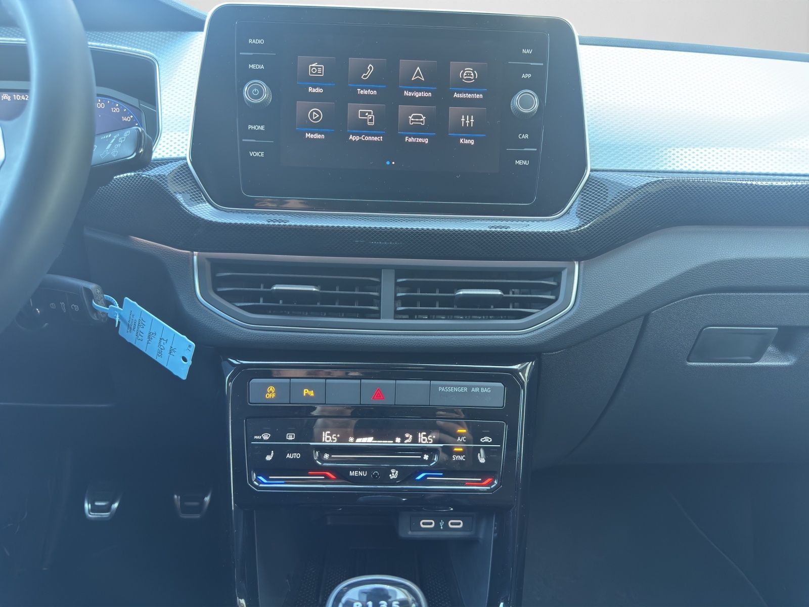 Volkswagen T-Cross - Bild 11