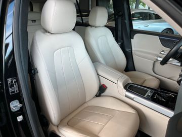 Mercedes GLB 200 - 8
