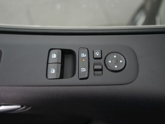 STARIA HEV SIGNATURE AT 7-SITZER+VOLL LED+NAVI+3