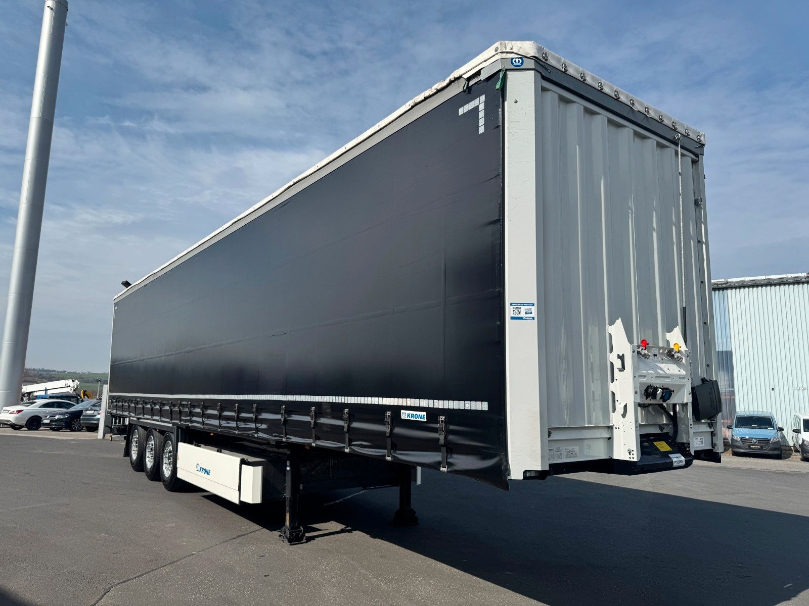 Fahrzeugabbildung Krone SD Auflieger 2x Lift Palettenkasten Schiebeverd.
