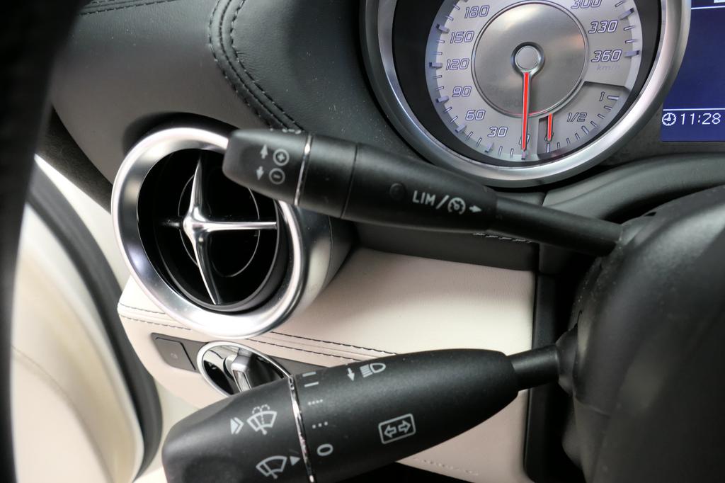 Mercedes-Benz SLS AMG