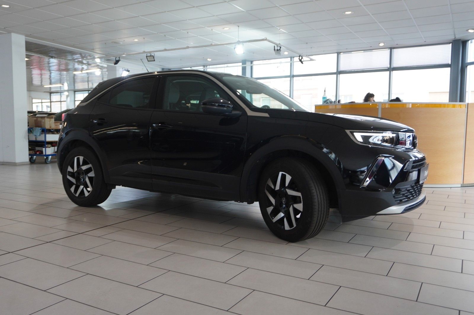 Fahrzeugabbildung Opel Mokka 1.2T ELEGANCE NAVI/LED/KAMERA/SPORT/DAB+