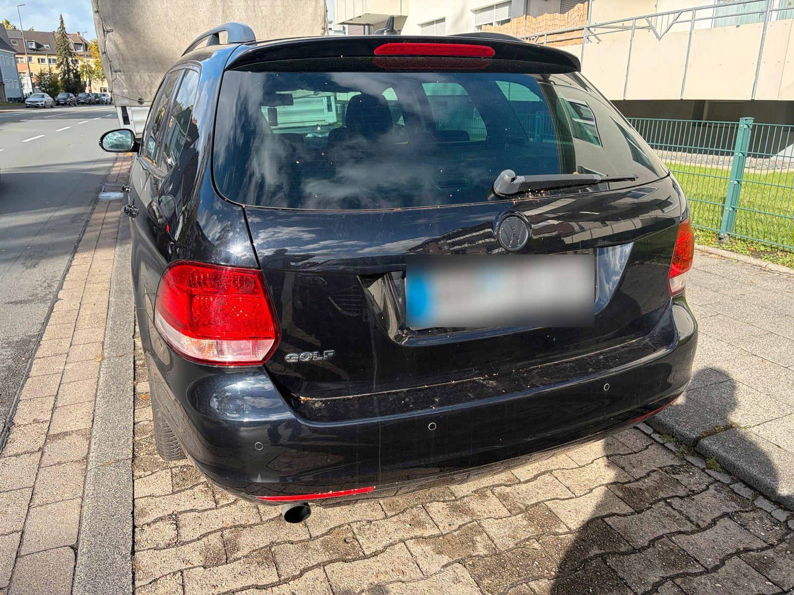 Volkswagen Golf 2013 — interior