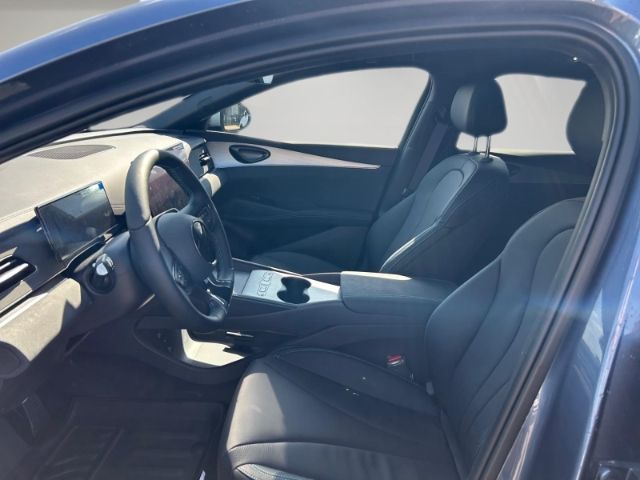 BYD SEAL 6