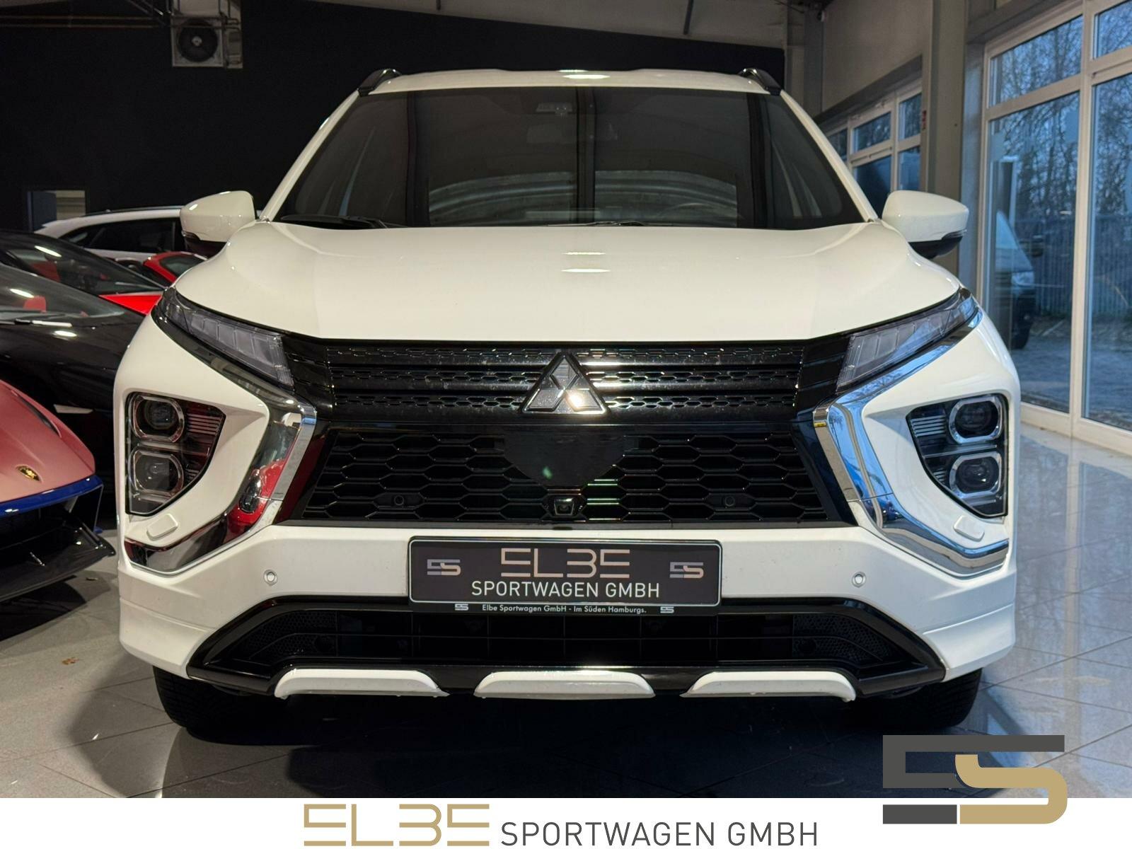 Mitsubishi Eclipse Cross 2.4 MIVEC SELECT 1HAND CARPLAY ACC