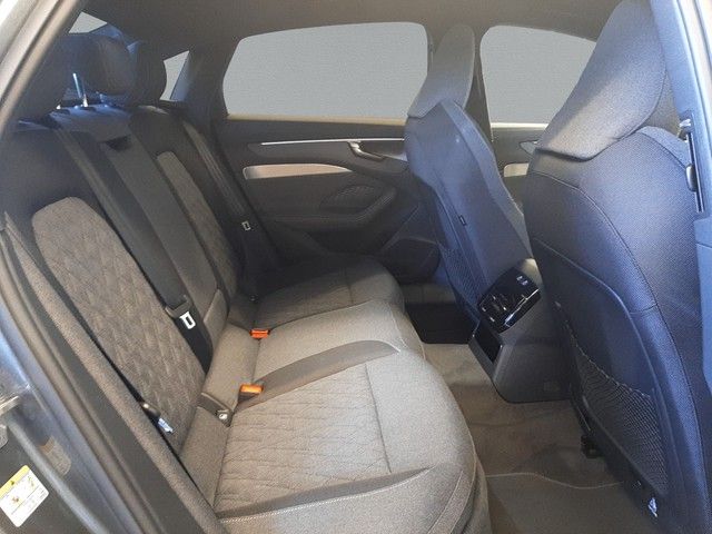 Fahrzeugabbildung Audi A6 Limousine S line 2.0TDI quattro Matrix Pano H