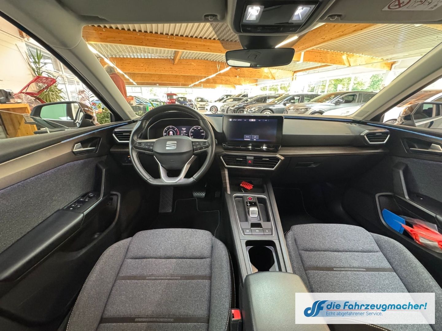Fahrzeugabbildung SEAT Leon Sportstourer Xcellence e-HYBRID 1.4 EU6d Na