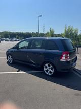 Opel Zafira 1.7 CDTI  7 Sitzer sport 1.hand  - Opel Zafira: Sport