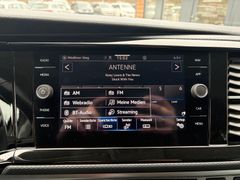 Fahrzeugabbildung Volkswagen T6.1 Multivan 150 PS DSG Navi Sitzh 3xKlima ACC