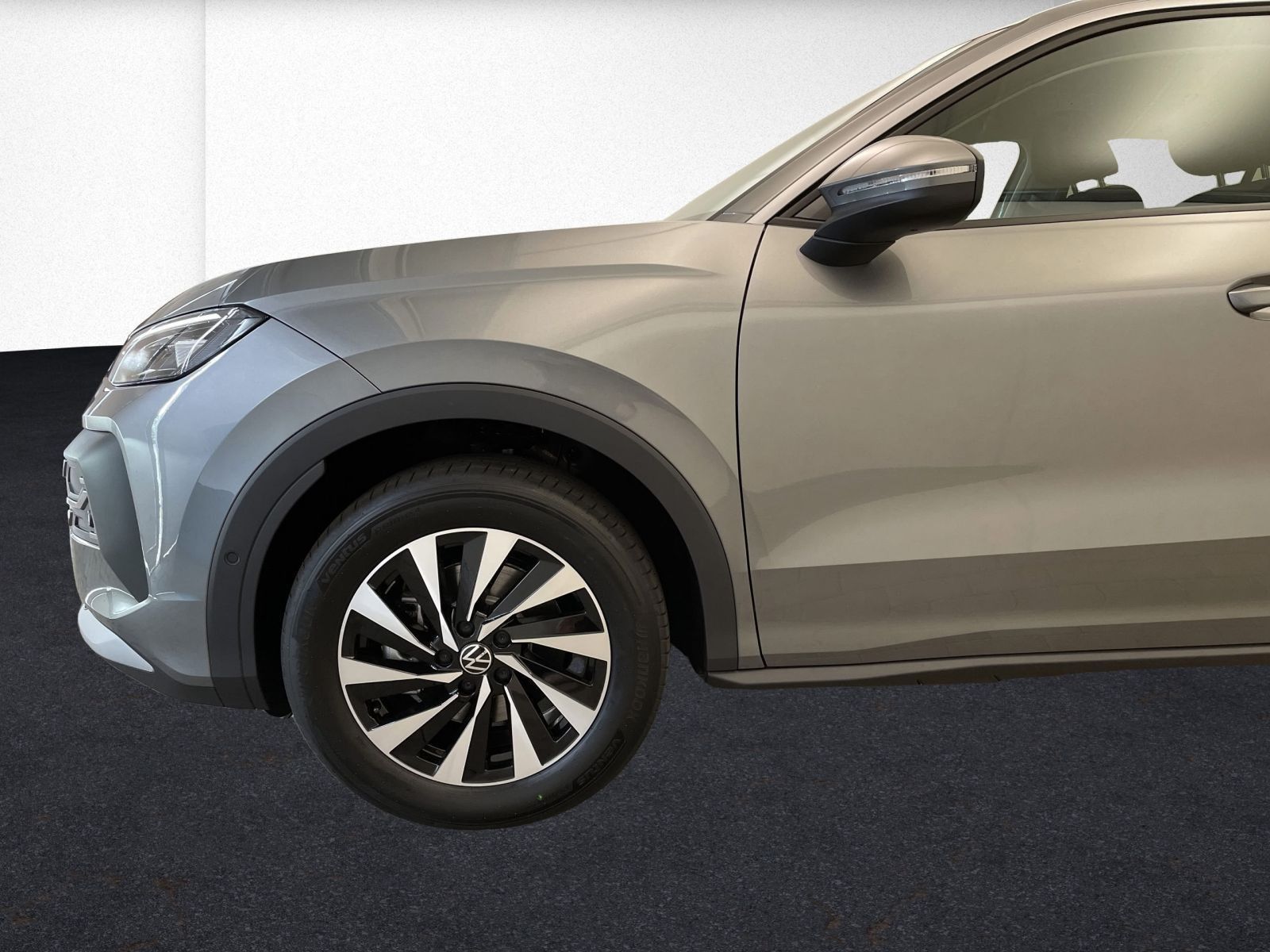 Volkswagen T-Roc - Bild 12