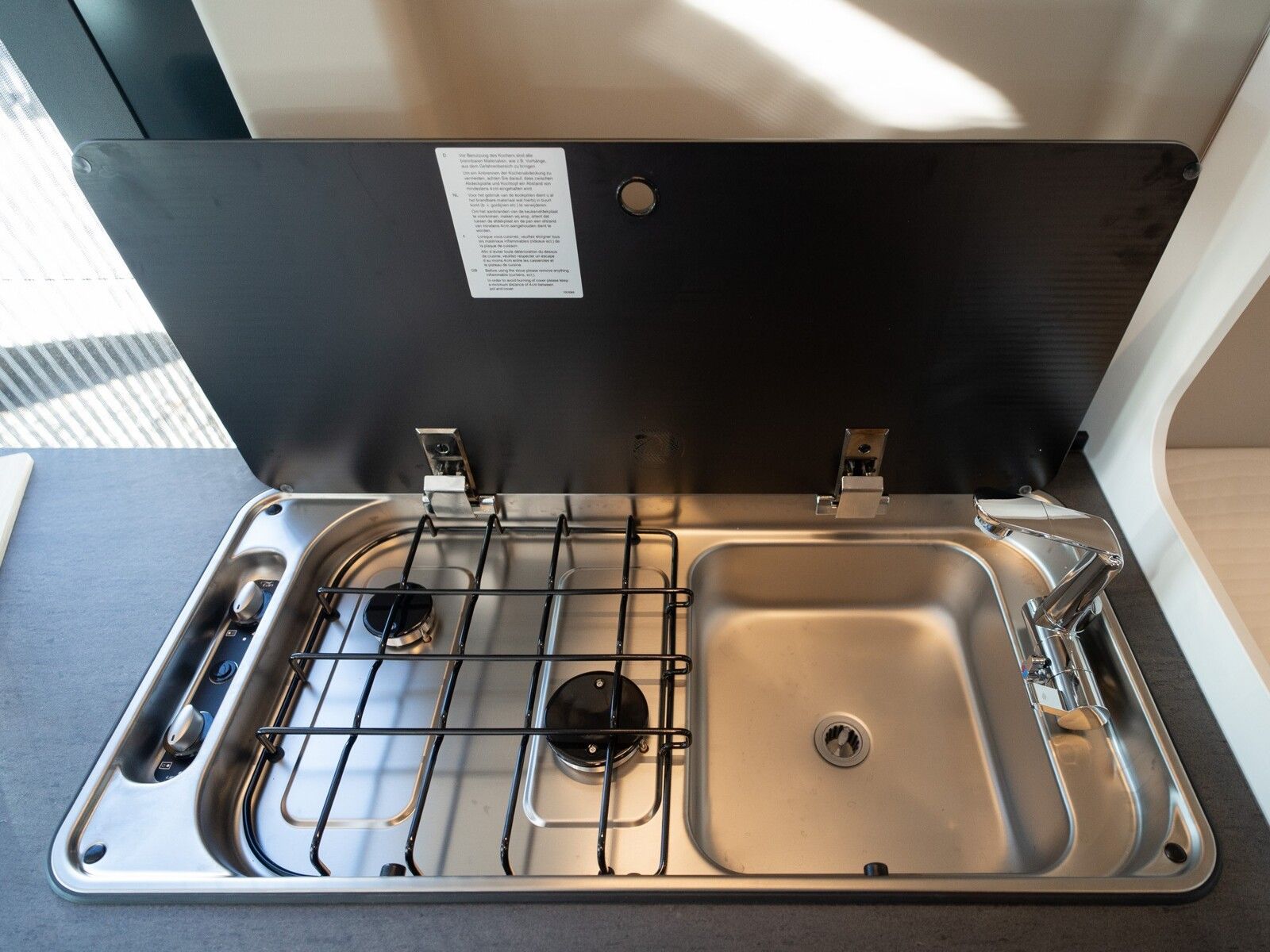 Fahrzeugabbildung Sunlight Adventure Cliff 600 Modell 26 / Dieselheizung