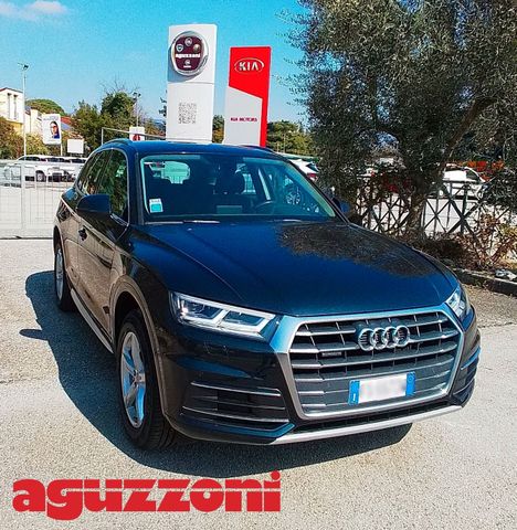 AUDI Audi Q5 2.0 TDI quattro S tronic Business Sport