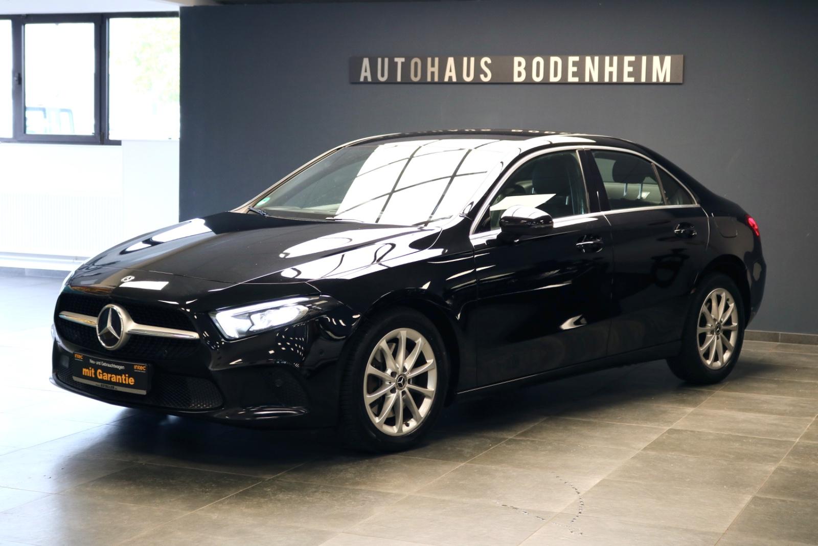 Mercedes-Benz A-Class A Limousine A 250/PDC/NAVI/LEDER, миниатюра 5