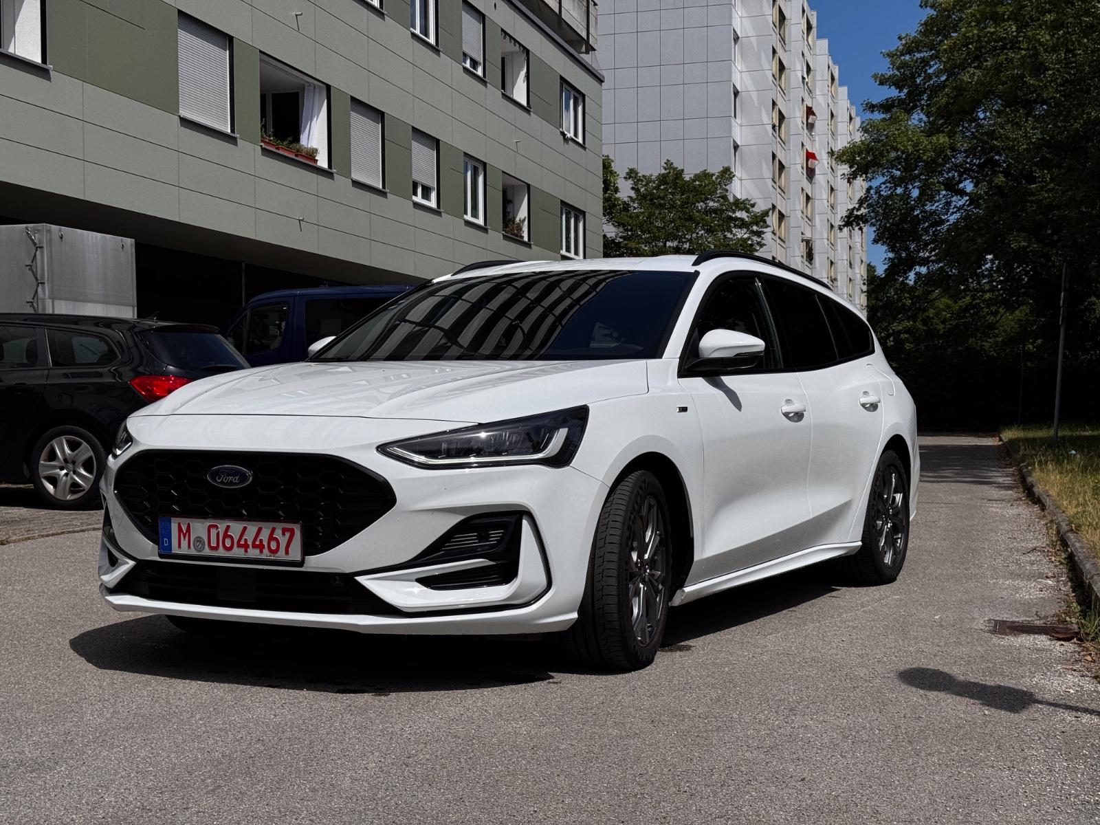 Ford Focus 1,5 EcoBlue ST-Line Turnier B&O AHK