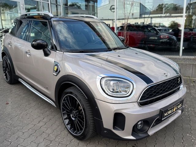 Fahrzeugabbildung MINI Countryman Cooper SE PHEV Classic Trim All4 PANO