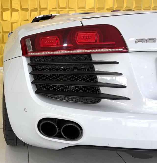 AUDI R8 SPYDER 4.2 FSI QUATTRO