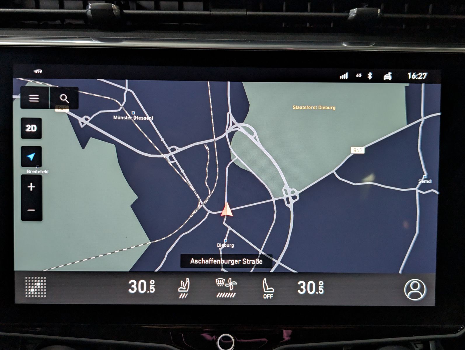 Fahrzeugabbildung Lynk&Co 01 1.5 T HEV ACC PANO APP LED KAM MEMO SHZ 24TKM