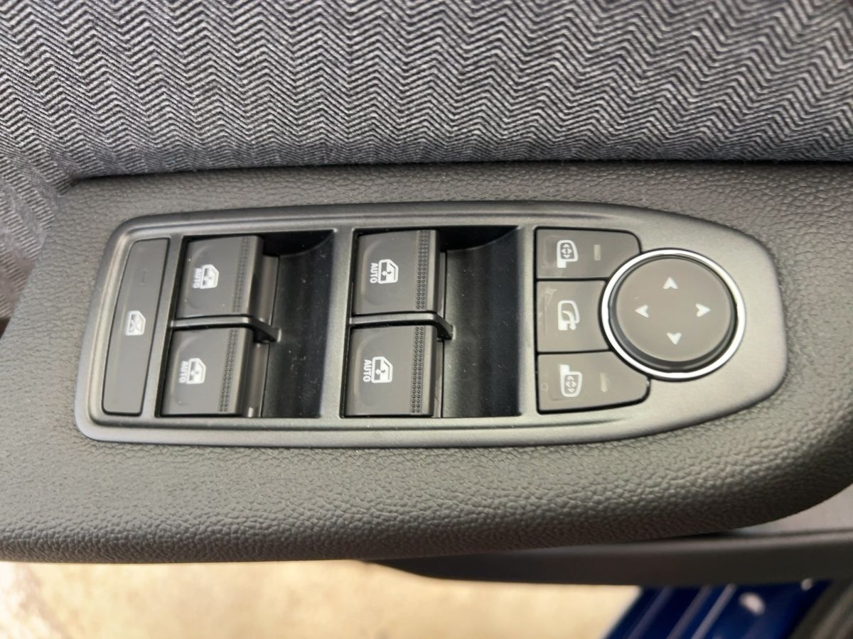 Renault Clio - Bild 17