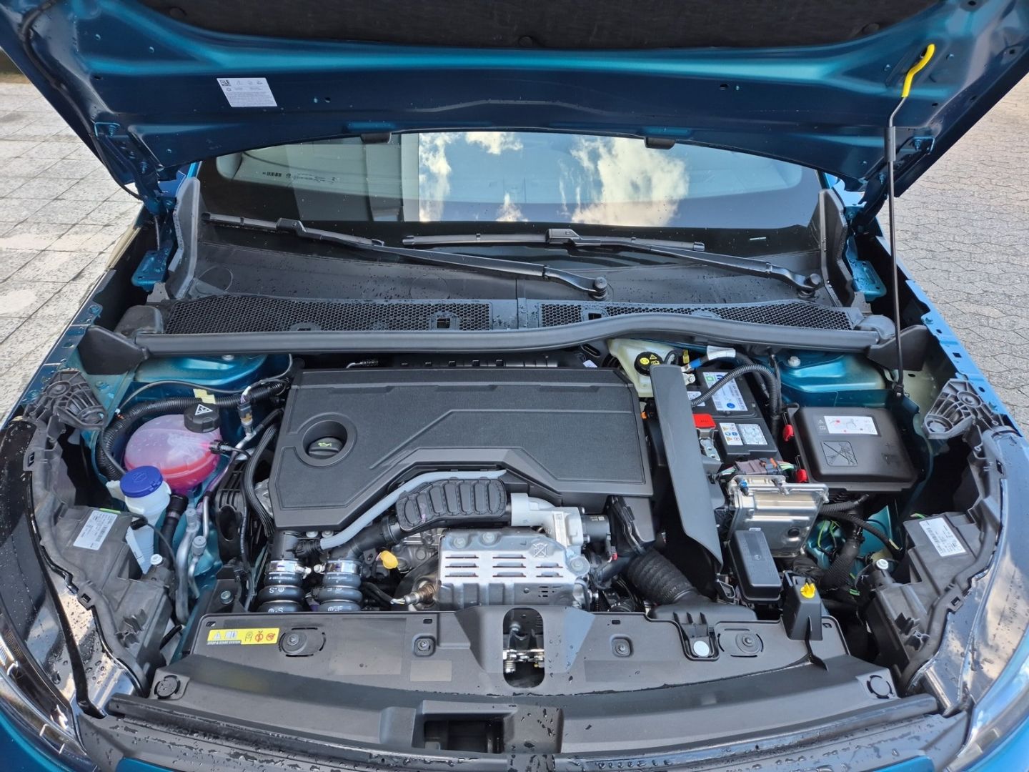Peugeot 2008 - Bild 14