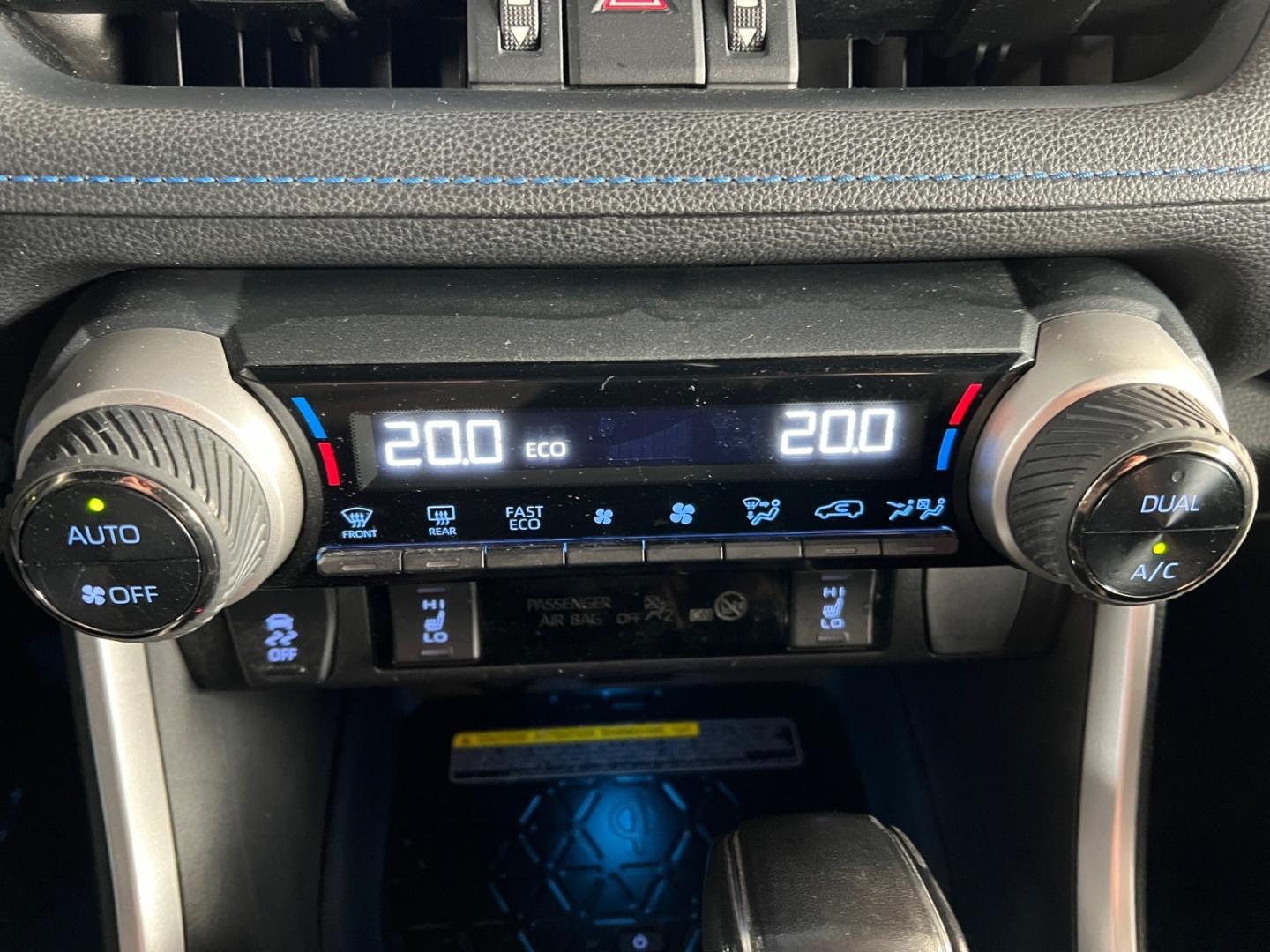 Toyota RAV 4 2.5 Hybrid Style Selection *LED*CAM*SHZ*PD
