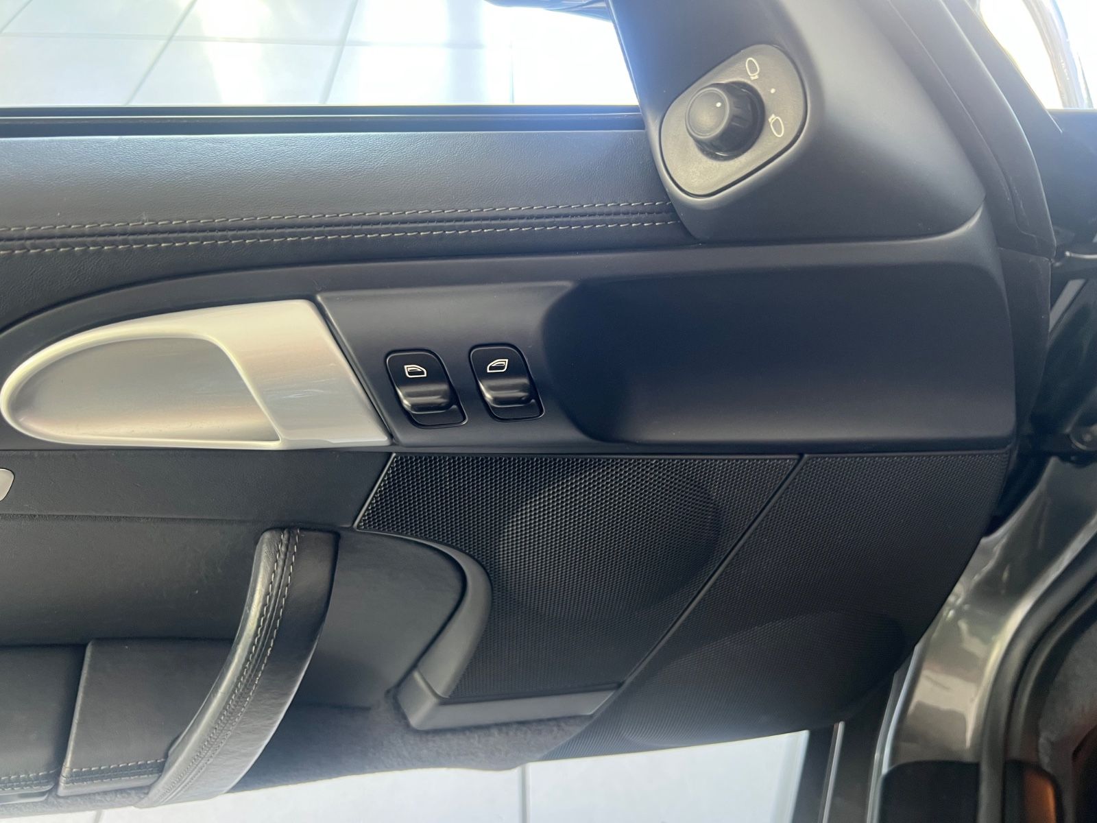 Fahrzeugabbildung Porsche 911 Carrera Coupe