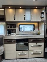 Hobby Prestige 720 UKFE inkl. Dauercampingstellplatz - Hobby Wohnwagen