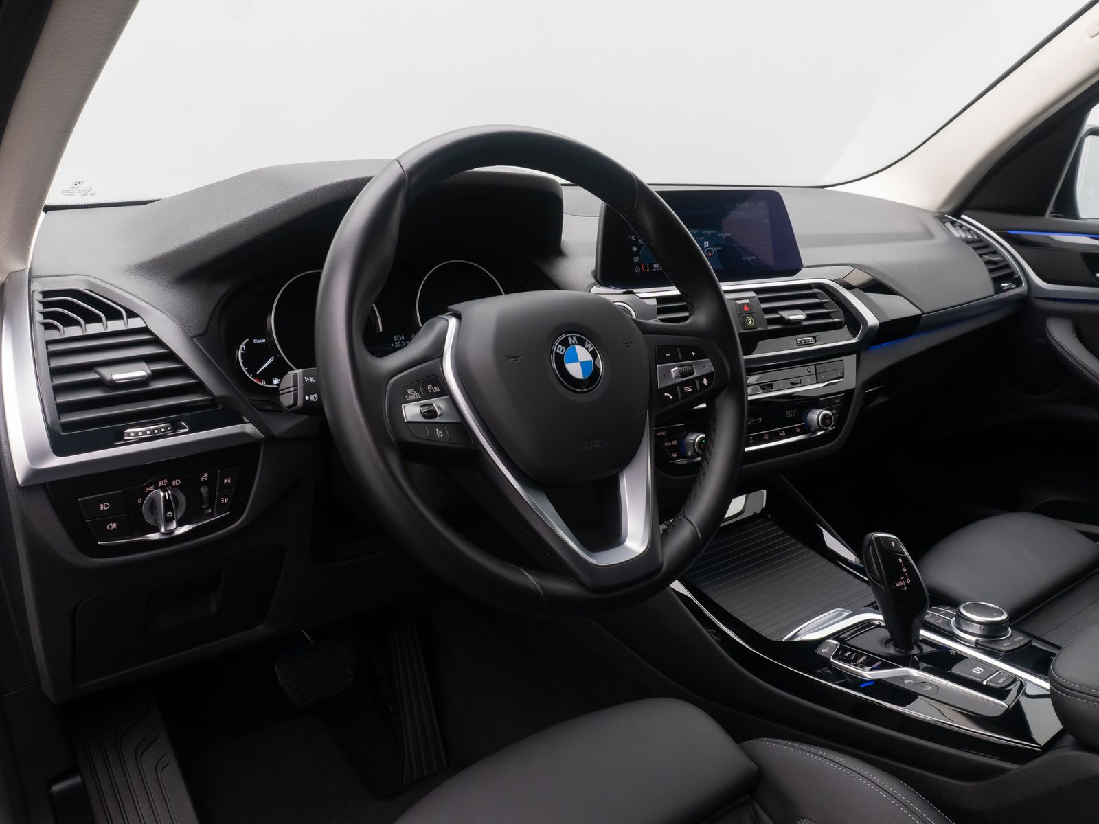 Fahrzeugabbildung BMW X3 xD20d xLine Kamera DAB Memory AHK Komfort 19"
