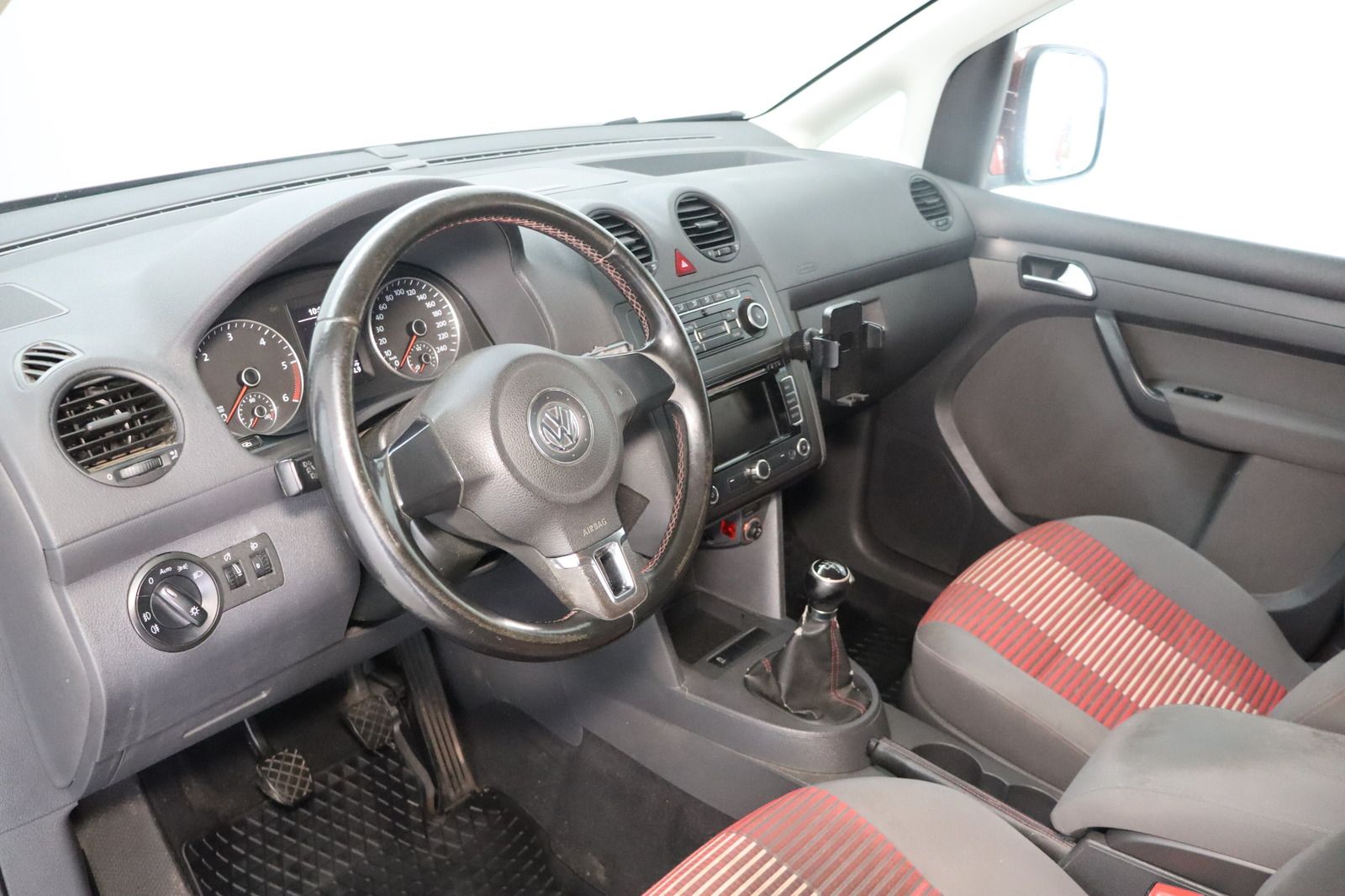 Fahrzeugabbildung Volkswagen Caddy 2.0TDI Roncalli * Navi * Sitzhzg. * PDC