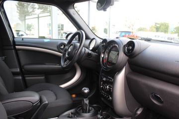 Fahrzeugabbildung MINI ONE Countryman One Navi