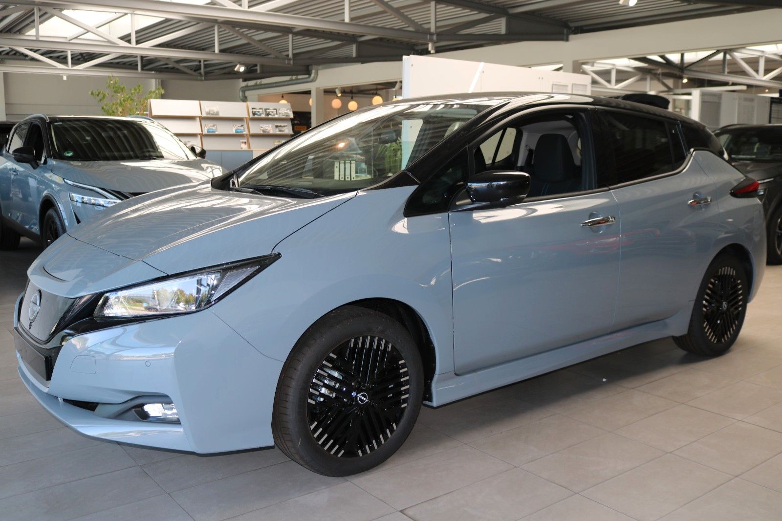 Nissan Leaf 150 PS 40KWH N-Connecta Winter ink.Batterie imagem 3