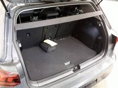 Golf VIII 1.5 eTSI DSG LIFE GOAL LED+KAMERA+AHK+