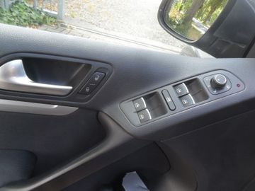Volkswagen Tiguan - 11