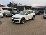 Volkswagen Tiguan Highline 2.0TDI 4Motion DSG R-LINE 1.HD! - VW Tiguan Gebrauchtwagen in Aachen