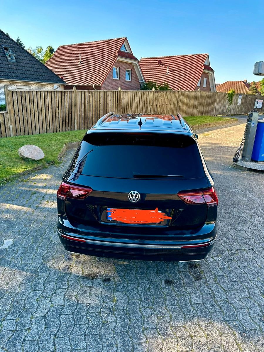 VW Tiguan Allspace 2.0 TDI 190 PS R-ling 4×4...