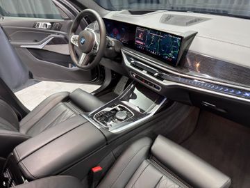 BMW X7 - 6