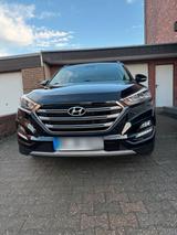 Hyundai Tucson - Hyundai TUCSON: Hyunda