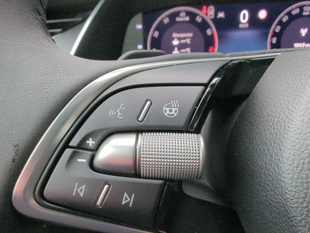 Fahrzeugabbildung SKODA Octavia Combi 1.5 TSI m-HEV DSG Selection ACC KA