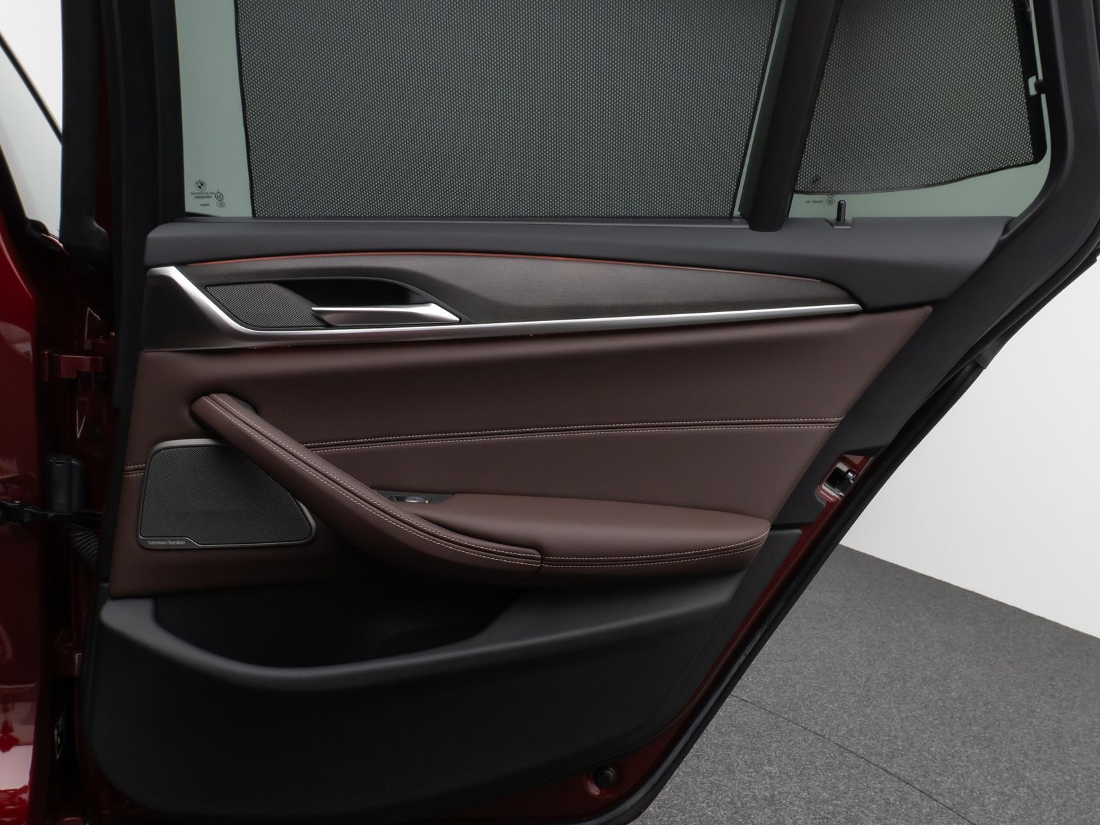 Fahrzeugabbildung BMW 530e M Sport Panorama Kamera HUD DAB H/K AHK 19"