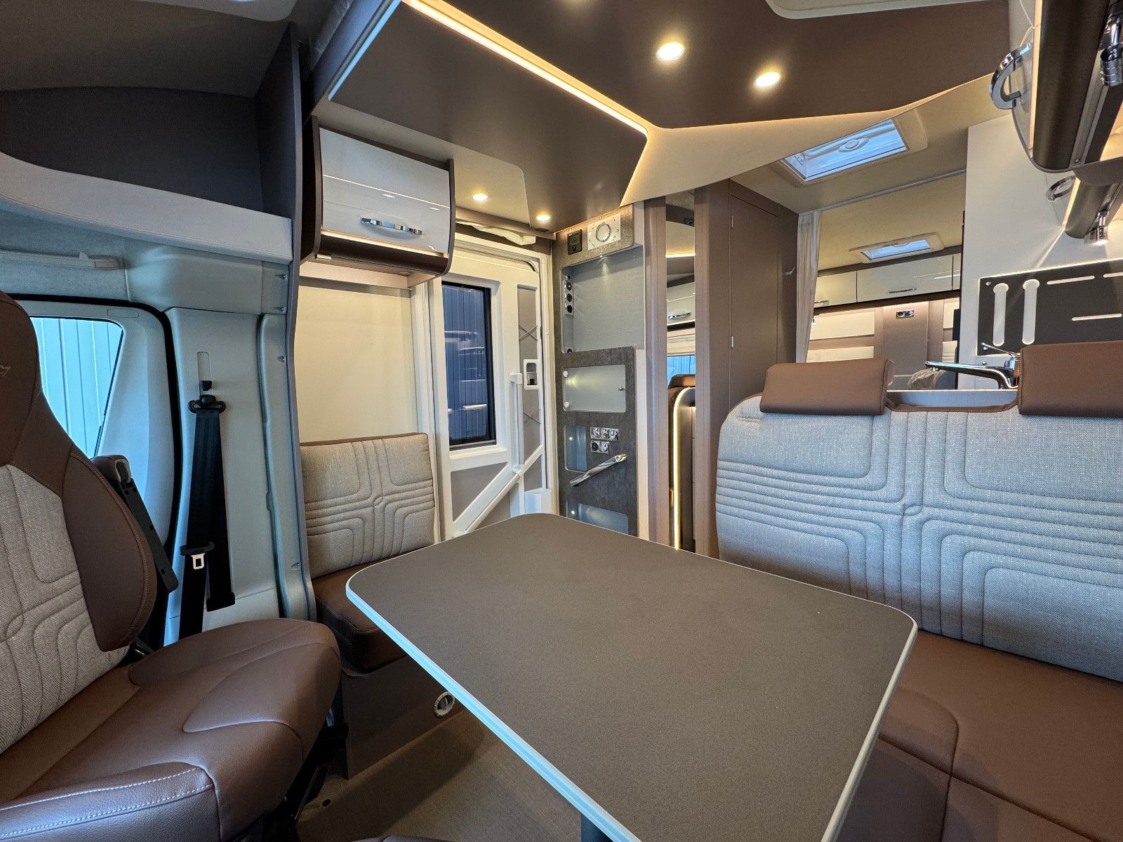 Fahrzeugabbildung Bürstner Lyseo TD 690 HL - 17.359€ SPAREN!