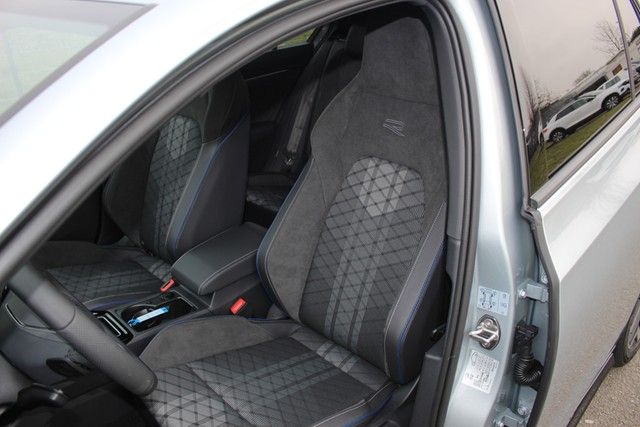 Golf R-Line TDI DSG hauseigenes Sondermodell