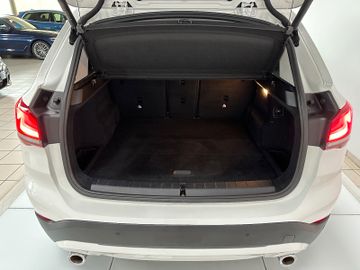 Fahrzeugabbildung BMW X1 sD20i Navi LED AHK Lenkradheizung PDC M Sport
