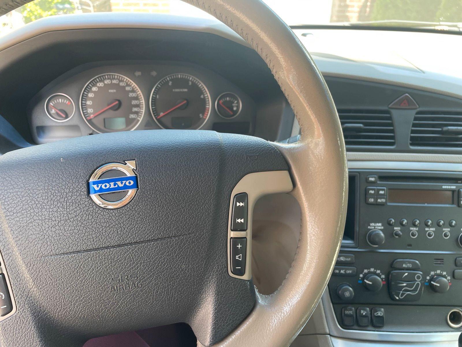 Volvo V70 2004 — photo 7