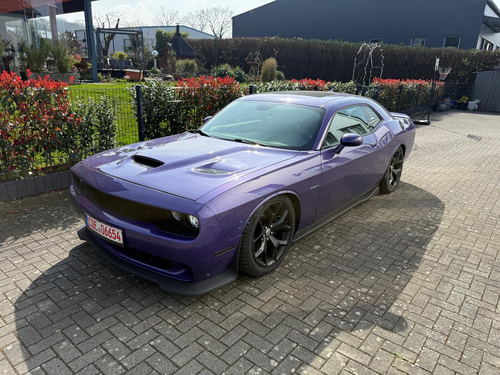 Dodge Challenger 5.7 RT V8